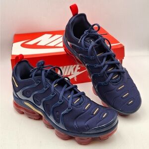Nike MENS VAPORMAX AIR Athletic Shoes